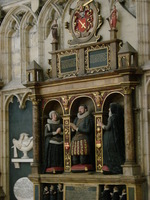 A tomb inside the Minister